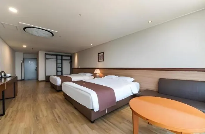 Homers Hotel 4*