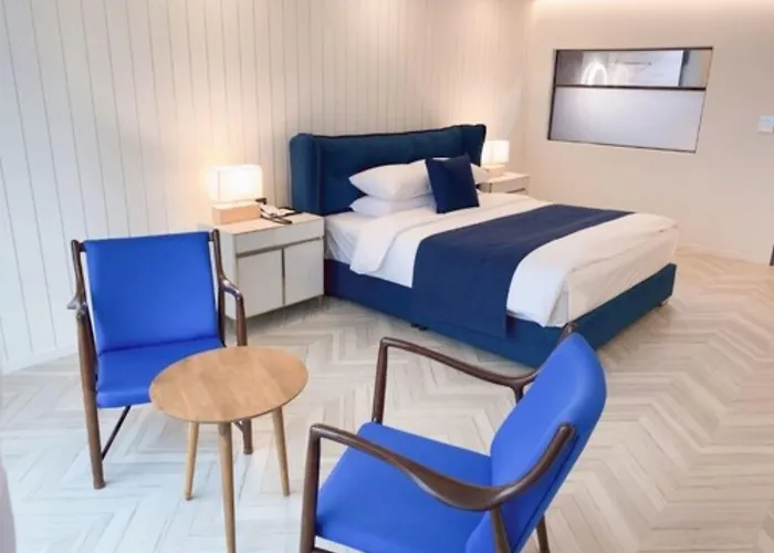 Homers Hotel 4*