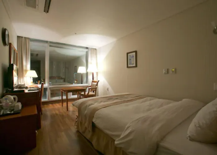Homers Hotel 4*